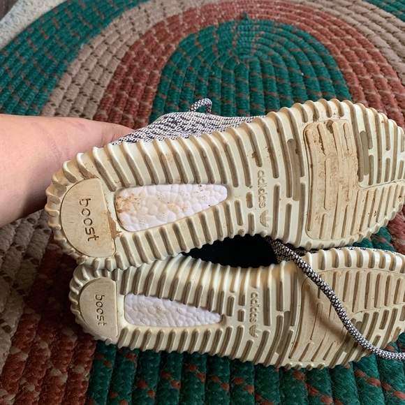 Adidas Yeezy Turtle Dove main image 11